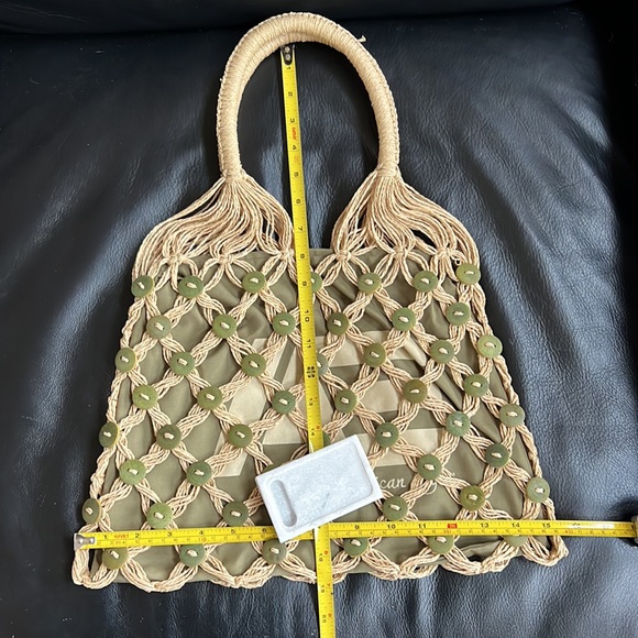Very cute American Eagle summer tote/ beach bag. Perfect bag for Summer. - Picture 6 of 6